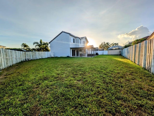 1 of 39 - 335 Sw 183rd Way, Pembroke Pines, FL