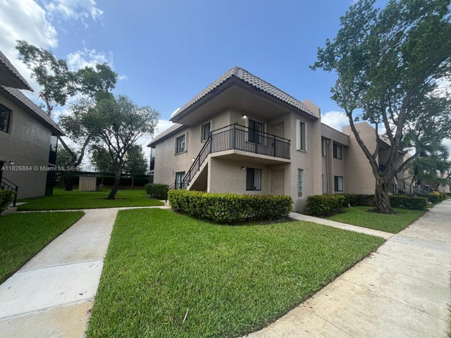 2 of 7 - 370 Racquet Club Rd 101, Weston, FL