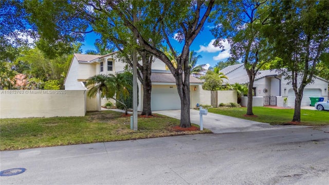 1 of 69 - 2845 Garden Dr, Cooper City, FL