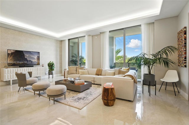 3 of 46 - 515 Valencia Ave 301, Coral Gables, FL