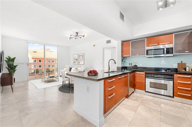 3 of 20 - 2030 S Douglas Rd 807, Coral Gables, FL