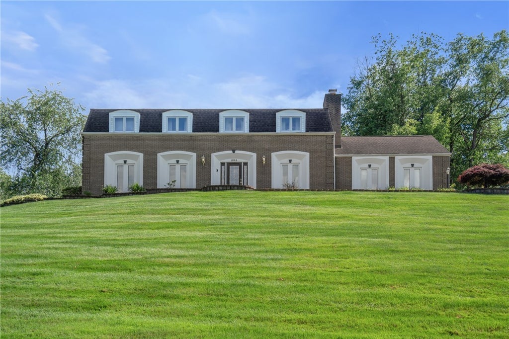 585 Taylor Drive, North Strabane