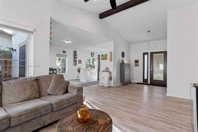 5 of 22 - 50 Forest Cir, Cooper City, FL