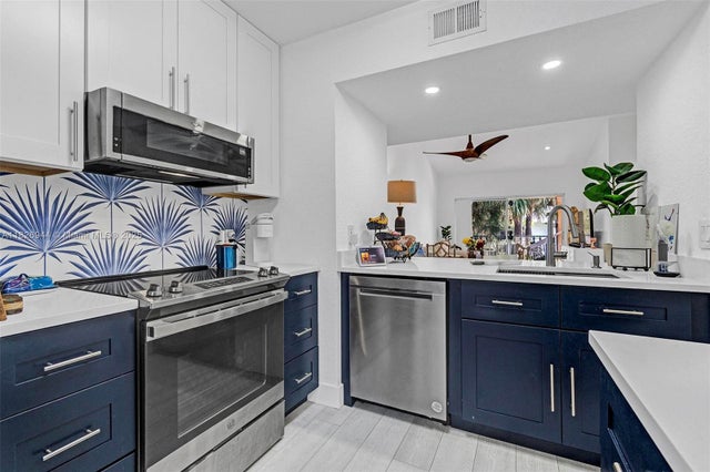 4 of 47 - 1105 Lake Shore Dr 202, Lake Park, FL