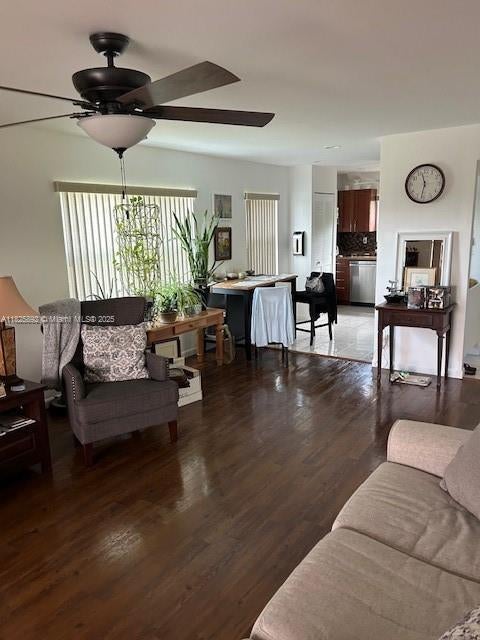 4 of 17 - 9841 Sunrise Lakes Blvd 310, Sunrise, FL
