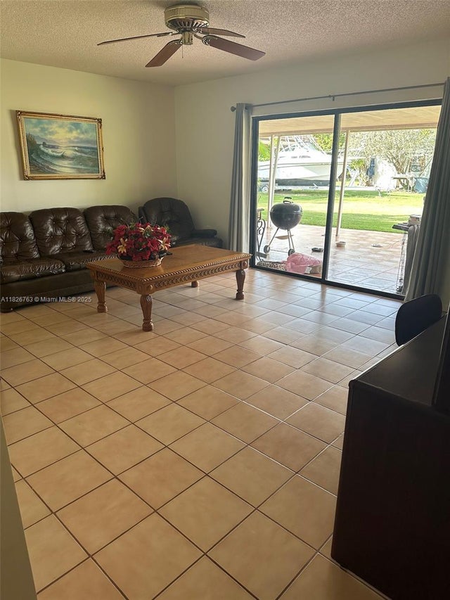 4 of 10 - 22300 Sw 132nd Ave, Miami, FL