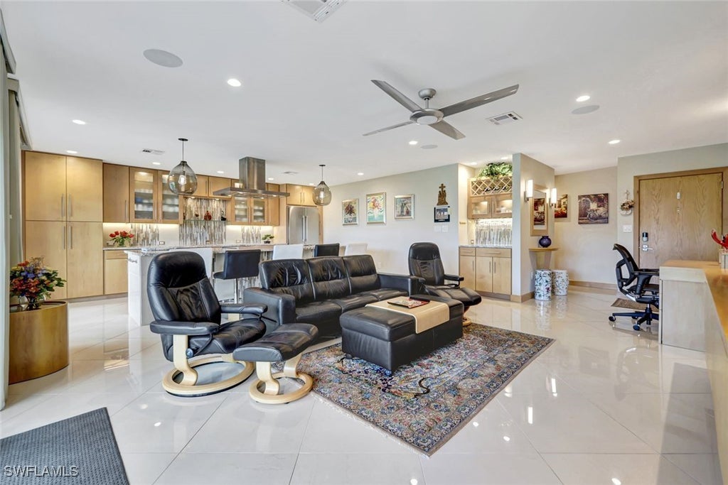 7105 Quail Run Ct W 4, Fort Myers