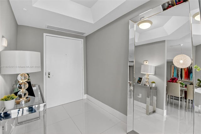 3 of 39 - 7000 Island Blvd 1408, Aventura, FL