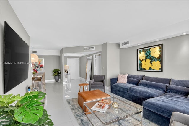 5 of 39 - 7000 Island Blvd 1408, Aventura, FL