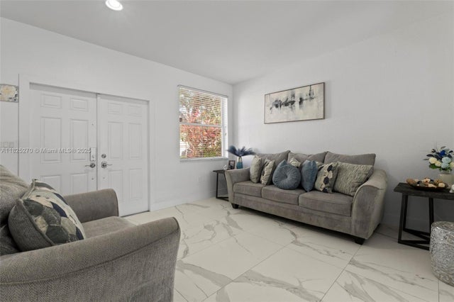 4 of 25 - 3818 Sw 171st Ter, Miramar, FL