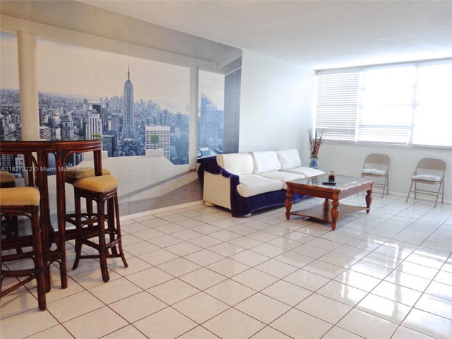1 of 20 - 1301 Ne Miami Gardens Dr 621w, Miami, FL