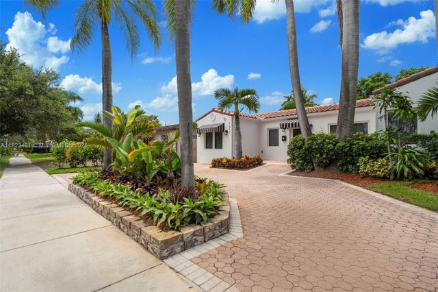 2 of 45 - 1617 Washington St, Hollywood, FL