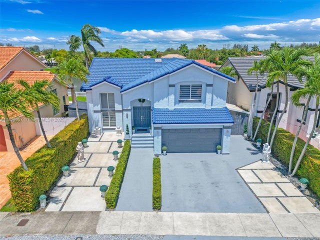 1 of 49 - 942 Nw 133rd Ct, Miami, FL