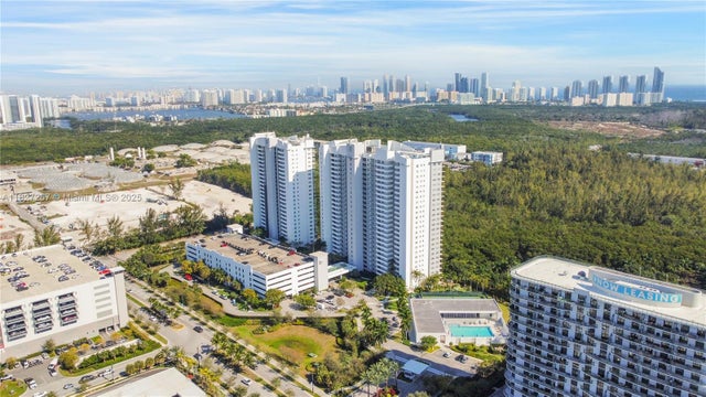 2 of 28 - 14951 Royal Oaks Ln 908, North Miami, FL
