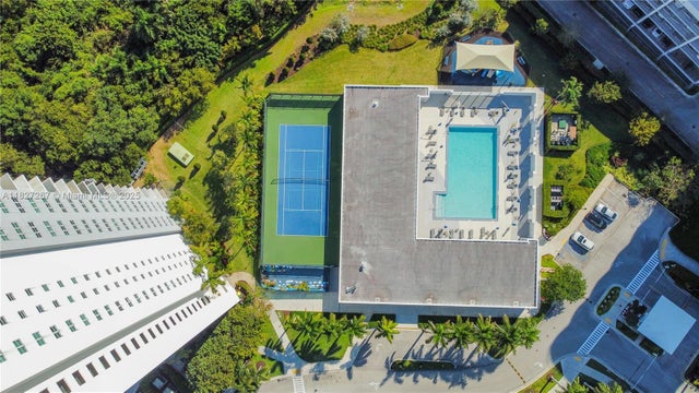 3 of 28 - 14951 Royal Oaks Ln 908, North Miami, FL