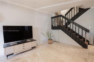 Photo of Listing #A11826757