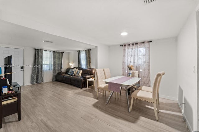 3 of 10 - 349 Nw 41st St, Miami, FL