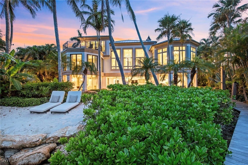 3675 Gordon Dr, Naples