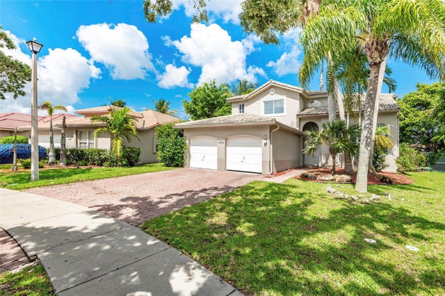 2 of 45 - 315 W Cypress Cove Cir, Davie, FL