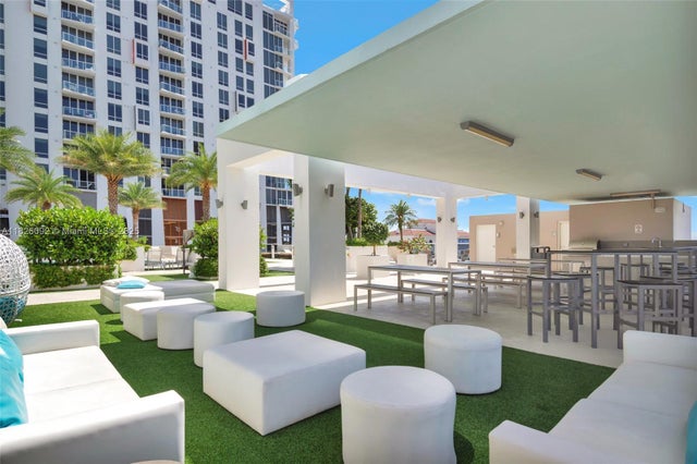 3 of 57 - 600 Ne 27th St 1105, Miami, FL