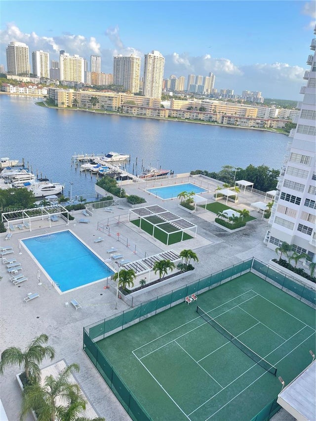 2 of 10 - 18071 Biscayne Blvd 802, Aventura, FL