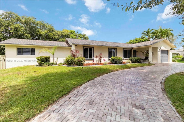 5 of 32 - 431 S Old Hiatus Rd, Plantation, FL