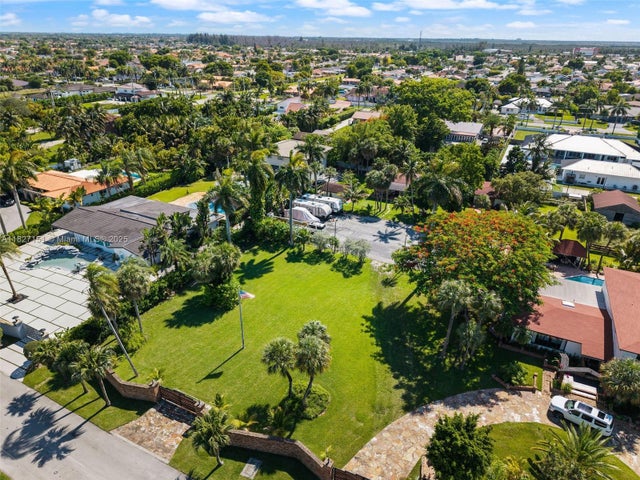 3 of 30 - 310 Nw 130th Ave, Miami, FL