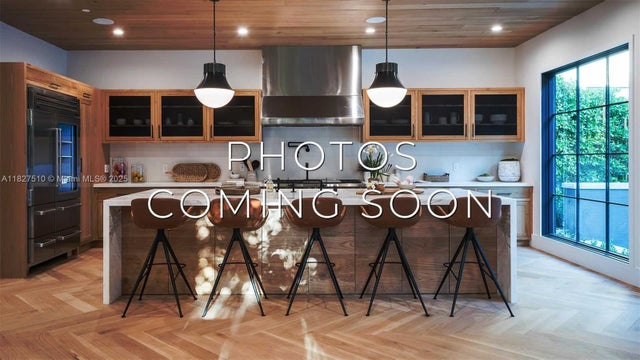 1 of 1 - 1750 N Bayshore Dr 1415, Miami, FL