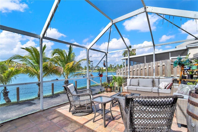 4 of 27 - 9891 Sw 221st Ter, Cutler Bay, FL