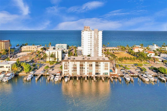 3 of 41 - 3200 N Ocean Dr 105, Hollywood, FL