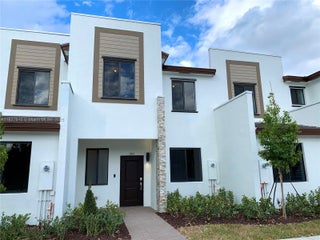 Photo of Listing #A11827610