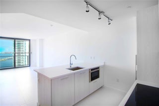 Photo of Listing #A11824147