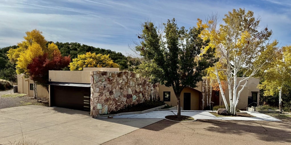 117 La Ventana, Santa Fe