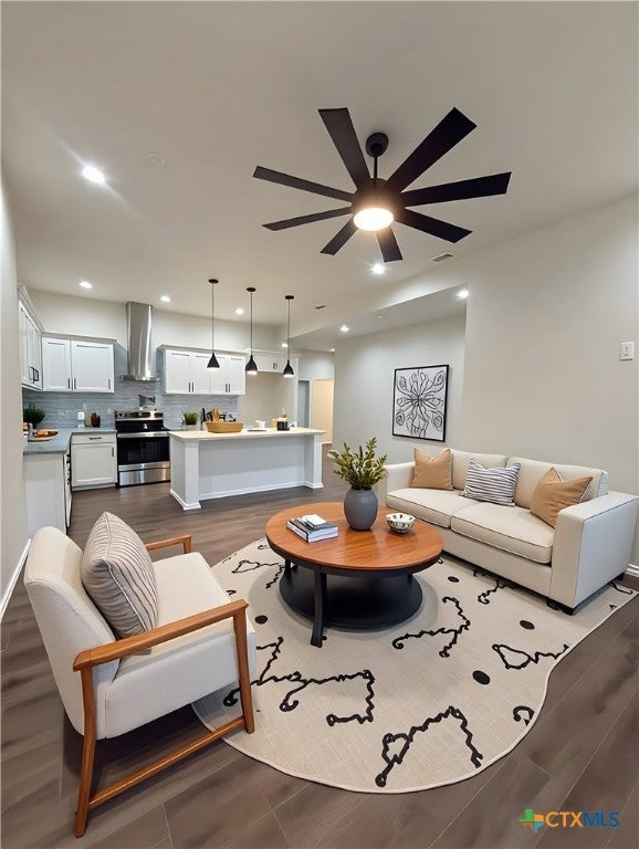 809 N Main Street, Temple