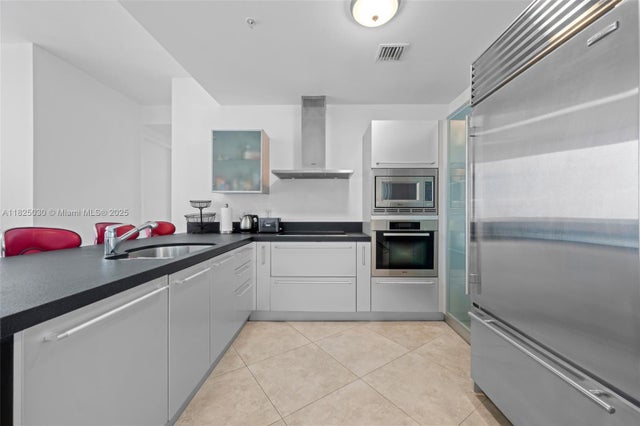 5 of 15 - 18201 Collins Ave 4705, Sunny Isles Beach, FL