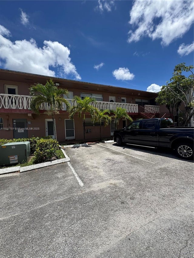 1 of 17 - 270 Ne 191st St 108, Miami, FL