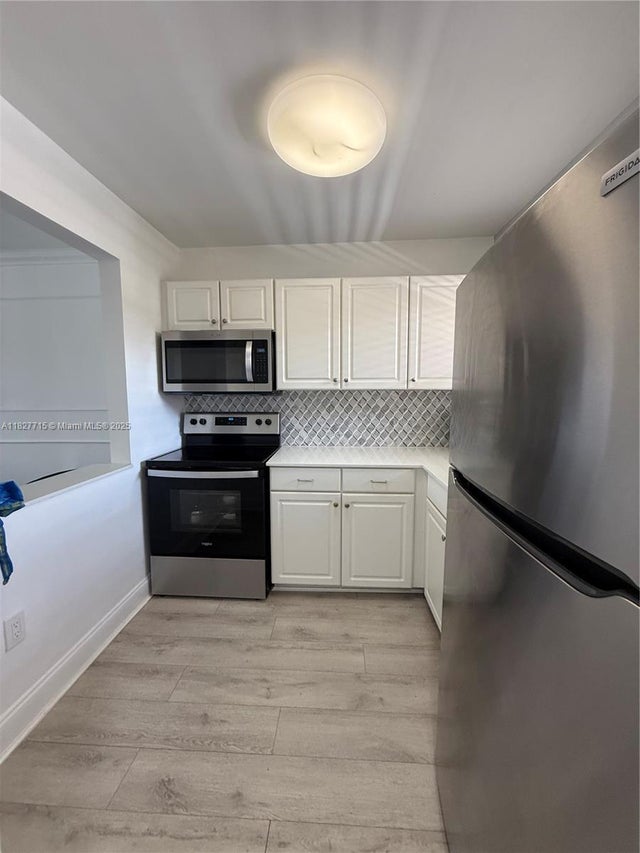 3 of 49 - 8880 Sunrise Lakes Blvd 307, Sunrise, FL