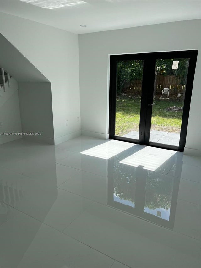 4 of 29 - 18224 Sw 154 Ave, Unincorporated Dade, FL