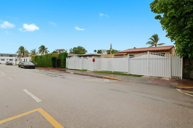 2 of 47 - 634 82nd St, Miami Beach, FL