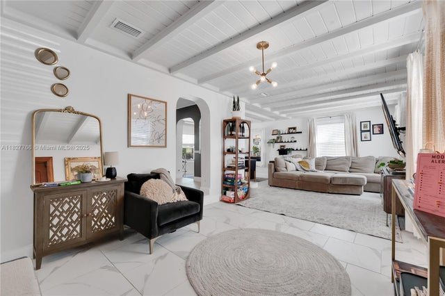 4 of 26 - 1862 Center St, Jupiter, FL