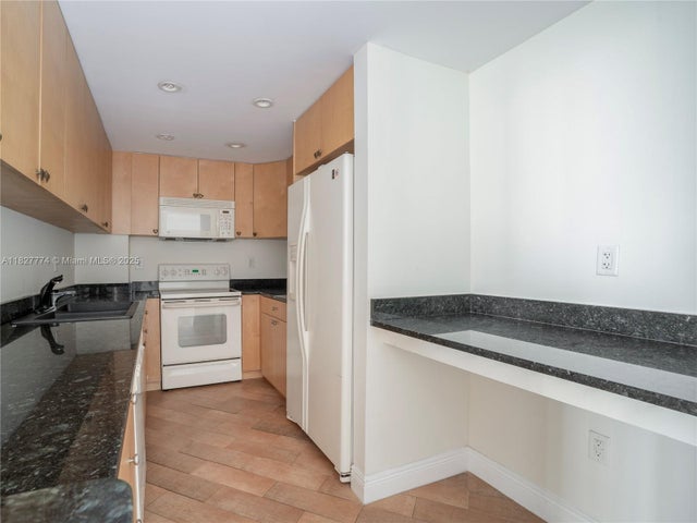 5 of 13 - 10350 W Bay Harbor Dr 6l, Bay Harbor Islands, FL