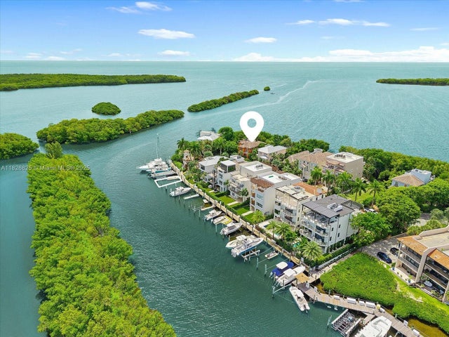 5 of 38 - 5843 Paradise Point Dr, Palmetto Bay, FL