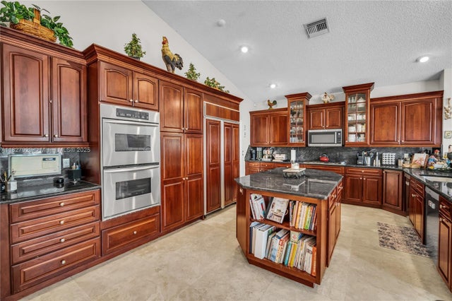 4 of 78 - 7562 Nw 51st Pl, Coral Springs, FL
