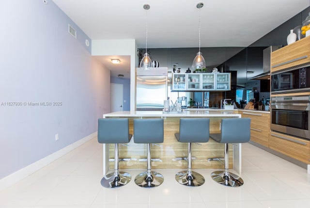 5 of 35 - 2020 N Bayshore Dr 2005, Miami, FL