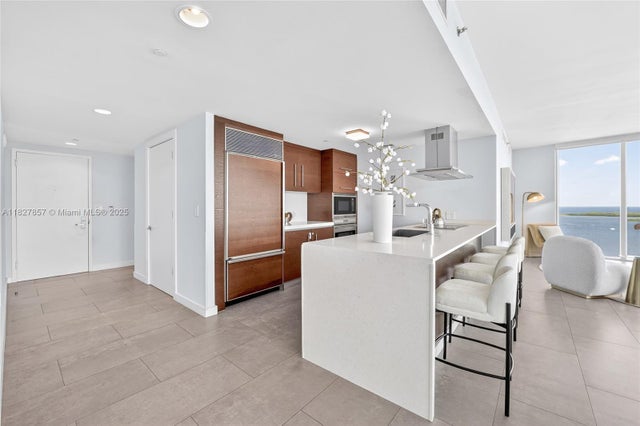 3 of 52 - 495 Brickell Ave 3901, Miami, FL