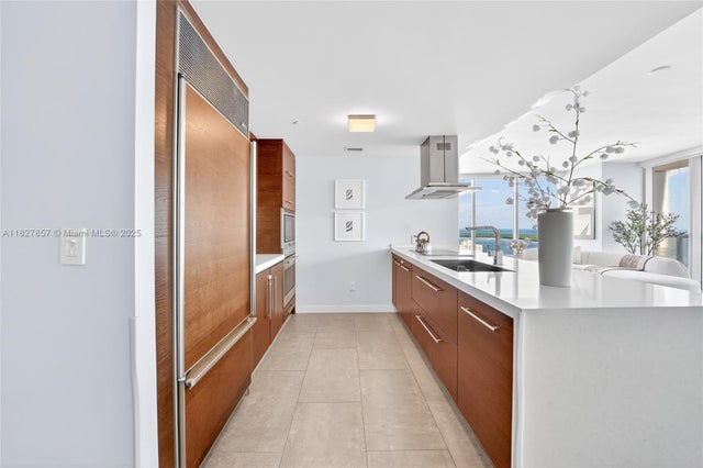 4 of 52 - 495 Brickell Ave 3901, Miami, FL
