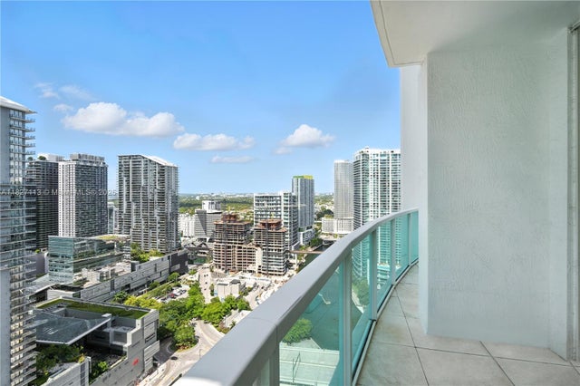4 of 22 - 31 Se 5th St 4021, Miami, FL