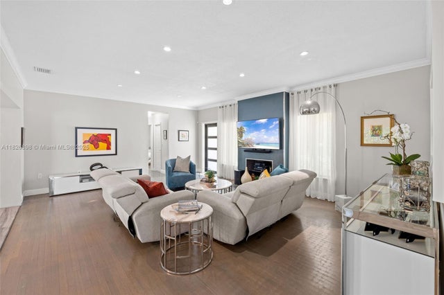 5 of 40 - 1903 Ferdinand St, Coral Gables, FL