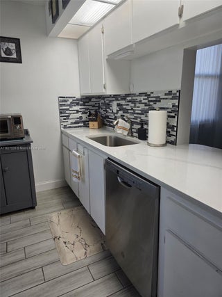 Photo of Listing #A11827526