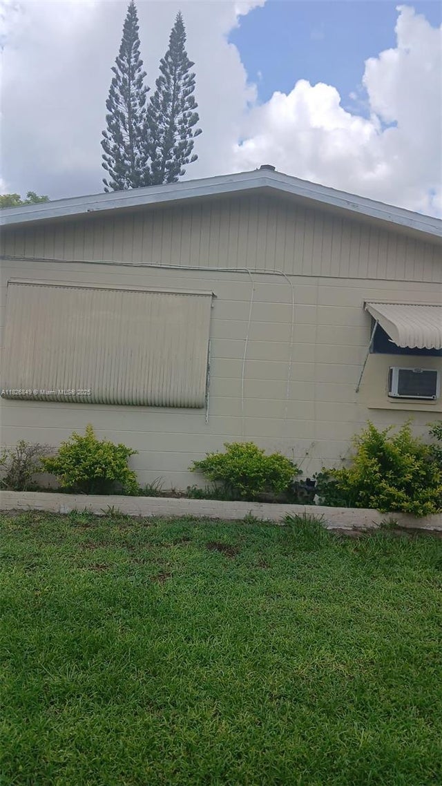 5 of 12 - 506 York Rd, Lehigh Acres, FL